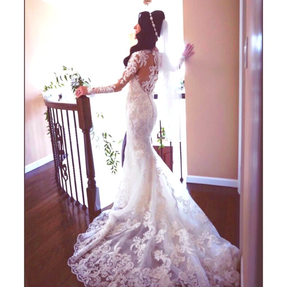 Meet your Posher, Jennifer ❣ - Picture 1 of 4